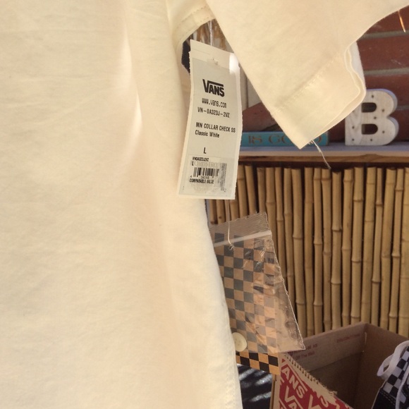 Vans Button Down White Shirt With Checkerboard - Picture 5 of 7